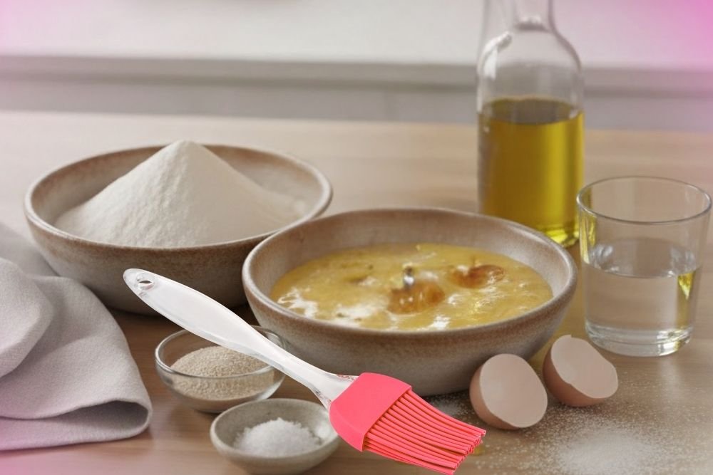 קערה עם ביצה ודבש עבור הברשת החלה